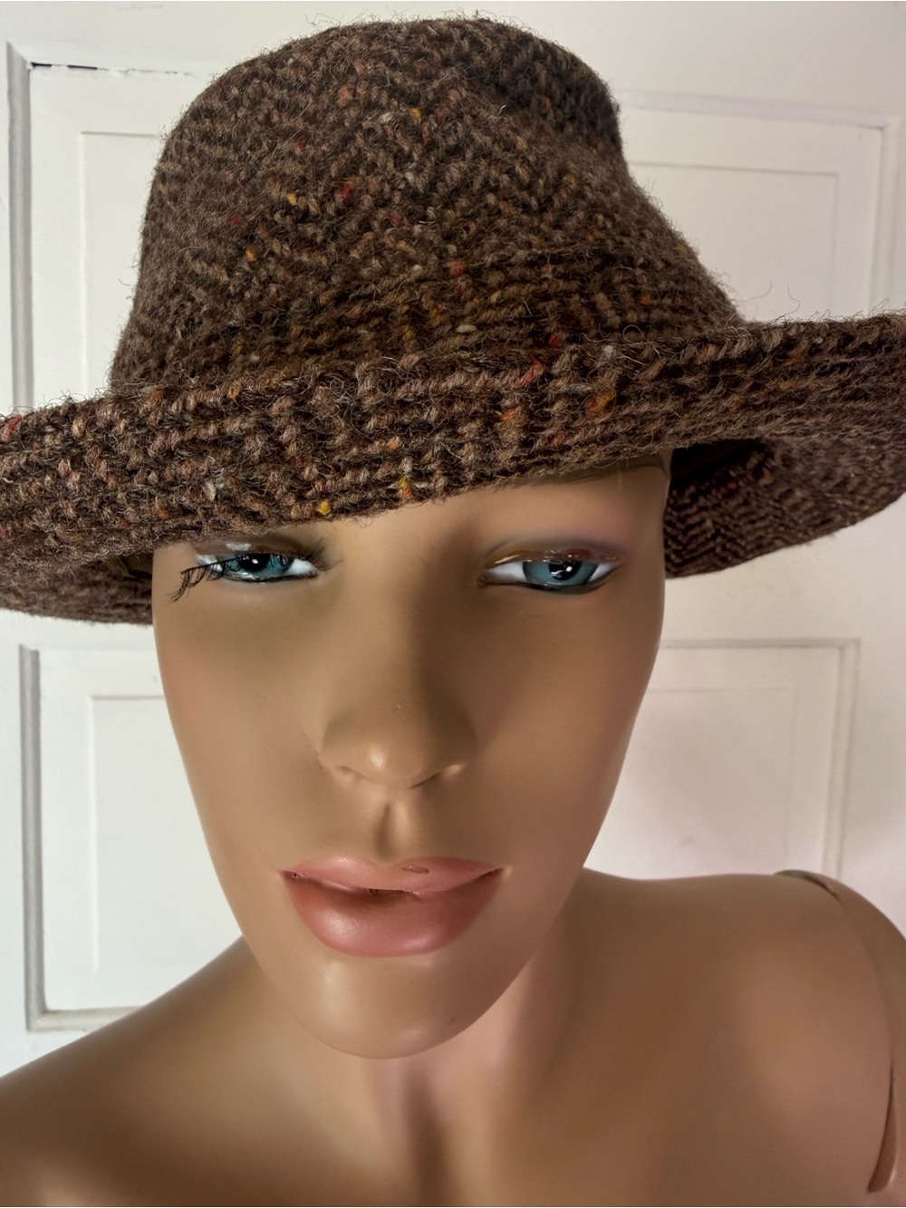 M- Tweed Walking hat 100% Pure Virgin Wool Made in Ireland Men’s